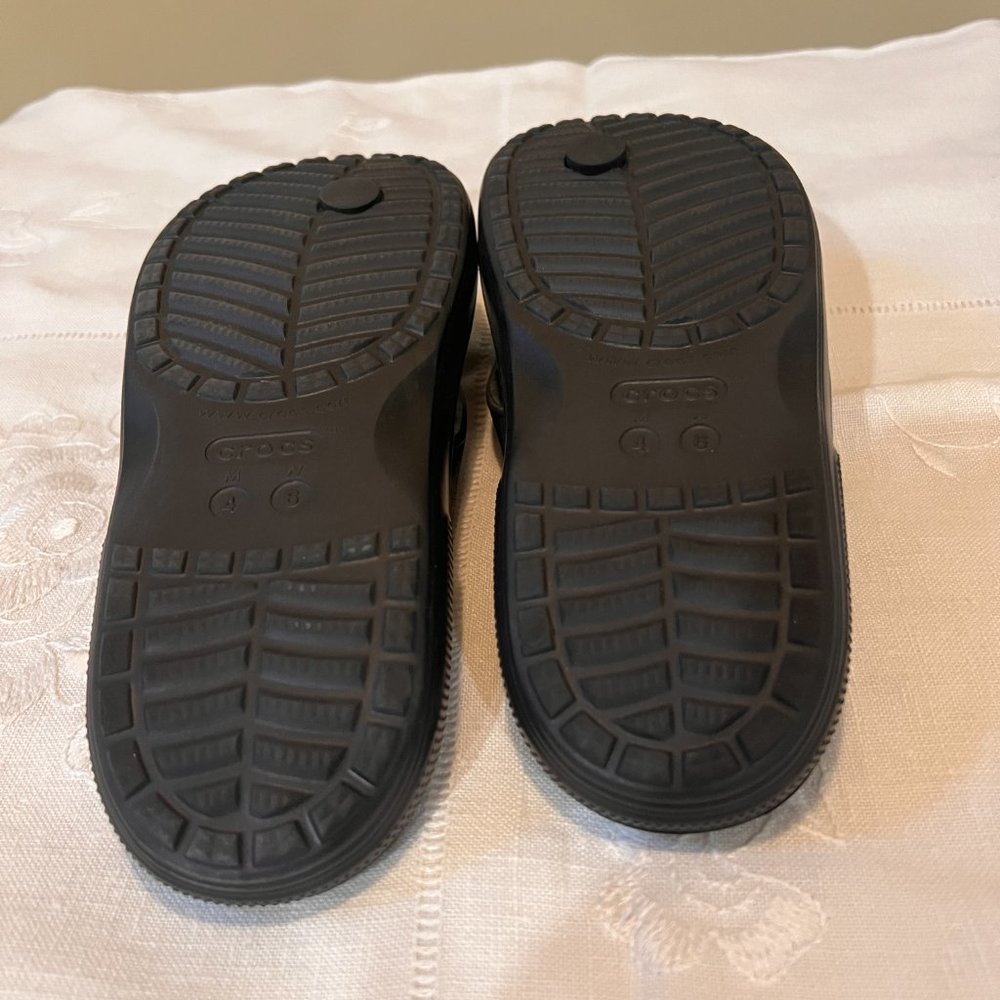 Crocs Classic Slides Slippers Size 6 W, 4 Mens - image 4